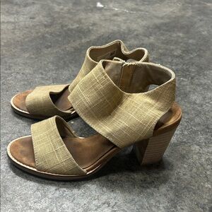Toms Tan Women's Heeled Sandals